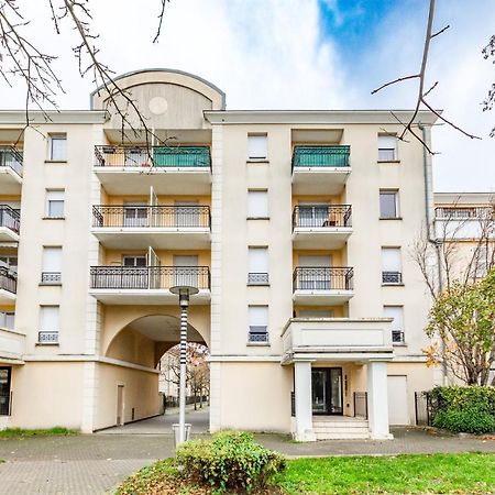 Mona, F2 Pour 4 Pers. - Fairytale Factory Apartman Bussy-Saint-Georges Kültér fotó